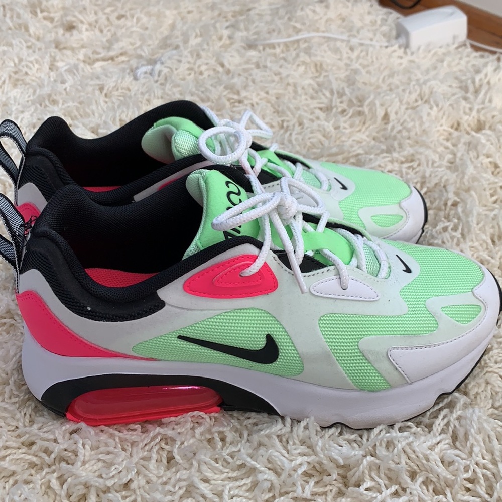 Air Max Infinity - Picture 2 of 5